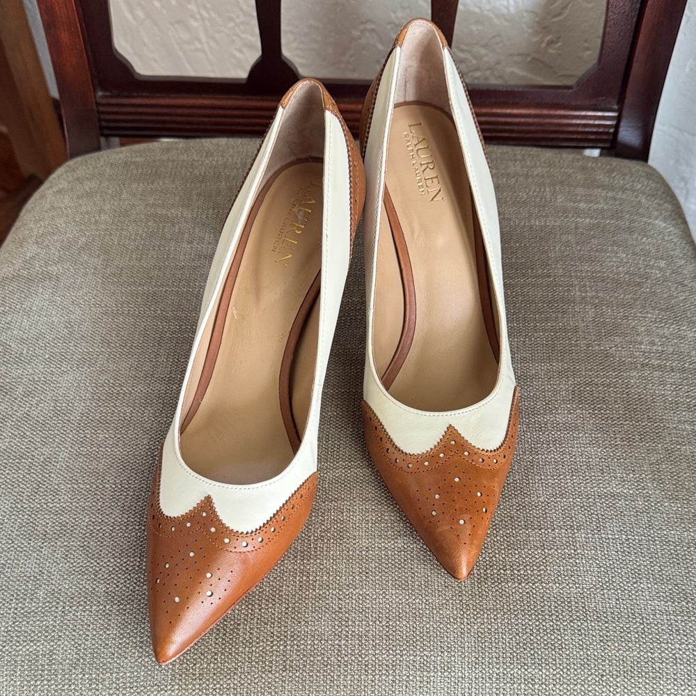 Lauren Ralph Lauren “Lynden” Perforated Nappa Leather Pumps Size 9.5B